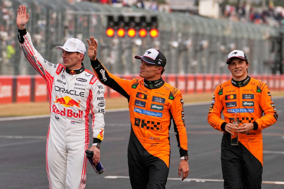Max Verstappen, Lando Norris y Oscar Piastri son los tres pilotos que pujan por el título en la Fórmula 1