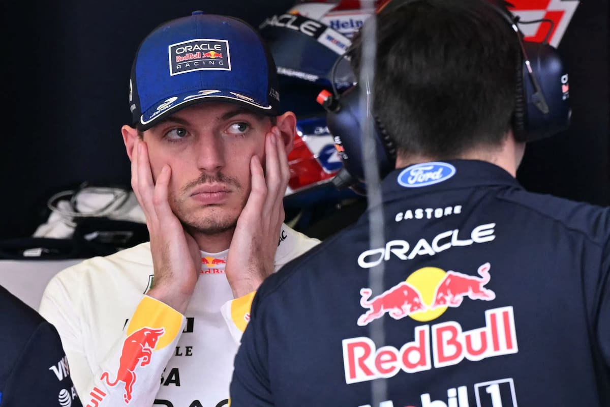 Max Verstappen no encuentra razones para celebrar en este arranque de la temporada 2026 (Photo by WILLIAM WEST / AFP) /