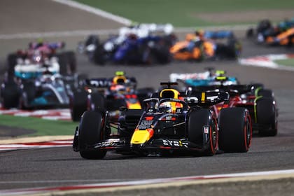 Max Verstappen no pudo terminar el primer Gran Premio de 2022 que se corrió en Bahrein