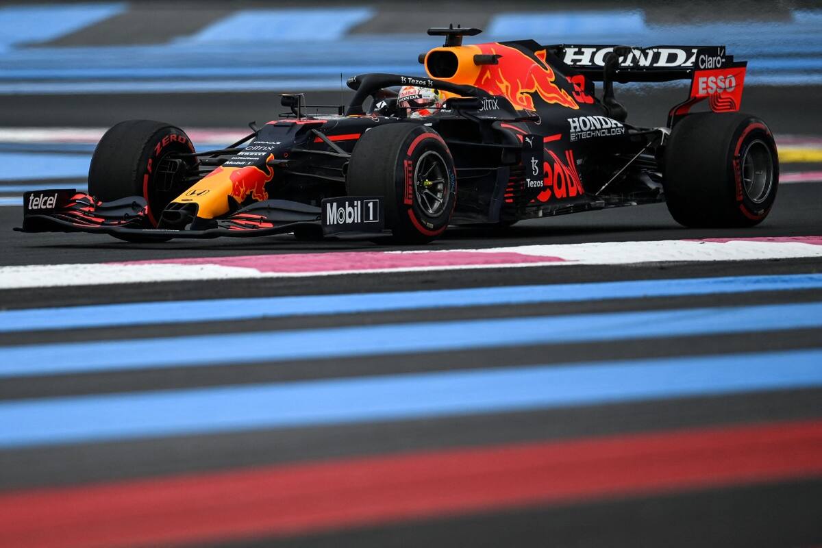 Max Verstappen (Red Bull) hizo el mejor tiempo en la clasificación y se aseguró este domingo el primer lugar en la grilla