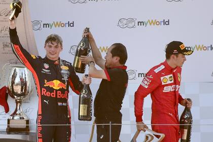 Max Verstappen se impuso en Austria, Charles Leclerc subió al segundo lugar del podio