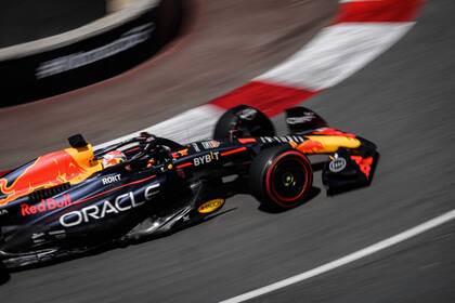 Max Verstappen tuvo un manejo magistral en el último parcial de la vuelta con la que obtuvo la pole position, crucial en el Gran Premio de Mónaco de Fórmula 1.