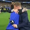 Messi abrazó a Maxi López en la previa del partido y el exfutbolista se quebró al aire