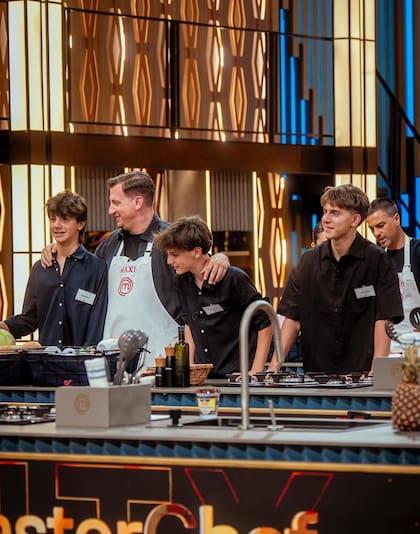 Maxi y sus tres hijos en Masterchef