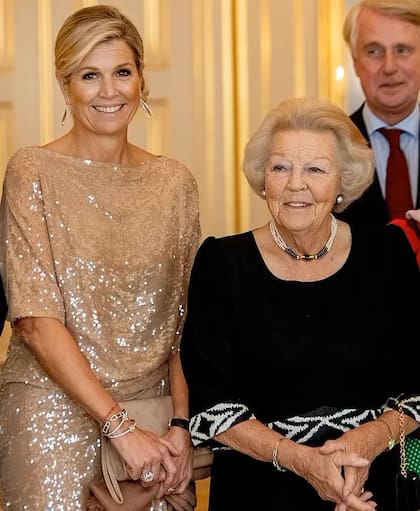 Máxima junto a la princesa Beatriz, su suegra