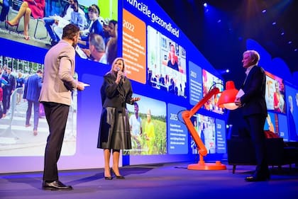 Máxima participó del Evento de Impacto Cooperativo, Nuestro Día en Nieuwegein y se lució con un elegante look de tres piezas (Foto: Instagram @koninklijkhuis)