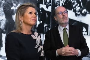 Máxima Zorreguieta visitó el Centro de Historia Judía de Nueva York y recorrió una exposición sobre Ana Frank, acompañada por el director ejecutivo de la casa de Ana Frank, Ronald Leopold. (Foto: Instagram @annefrank.exhibit / John Halpern)