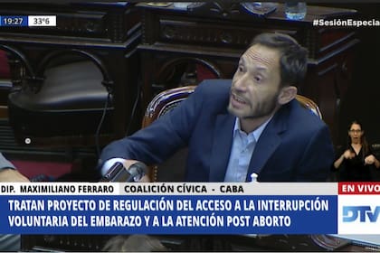 "Apostamos por ese futuro donde nadie le niegue el derecho a nadie", dijo el diputado Ferraro