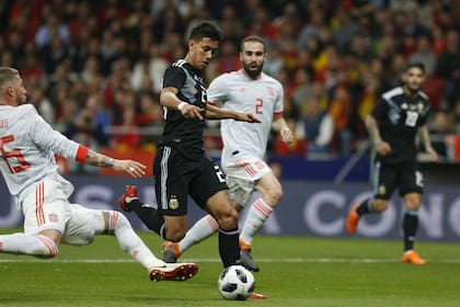 Maximiliano Meza le ganó la pulseada a Centurión: estará en Rusia