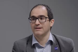 Un experto en inversiones explicó: “Hay empresas de Japón y Noruega que tienen prohibido invertir en su país, y no es por la economía”