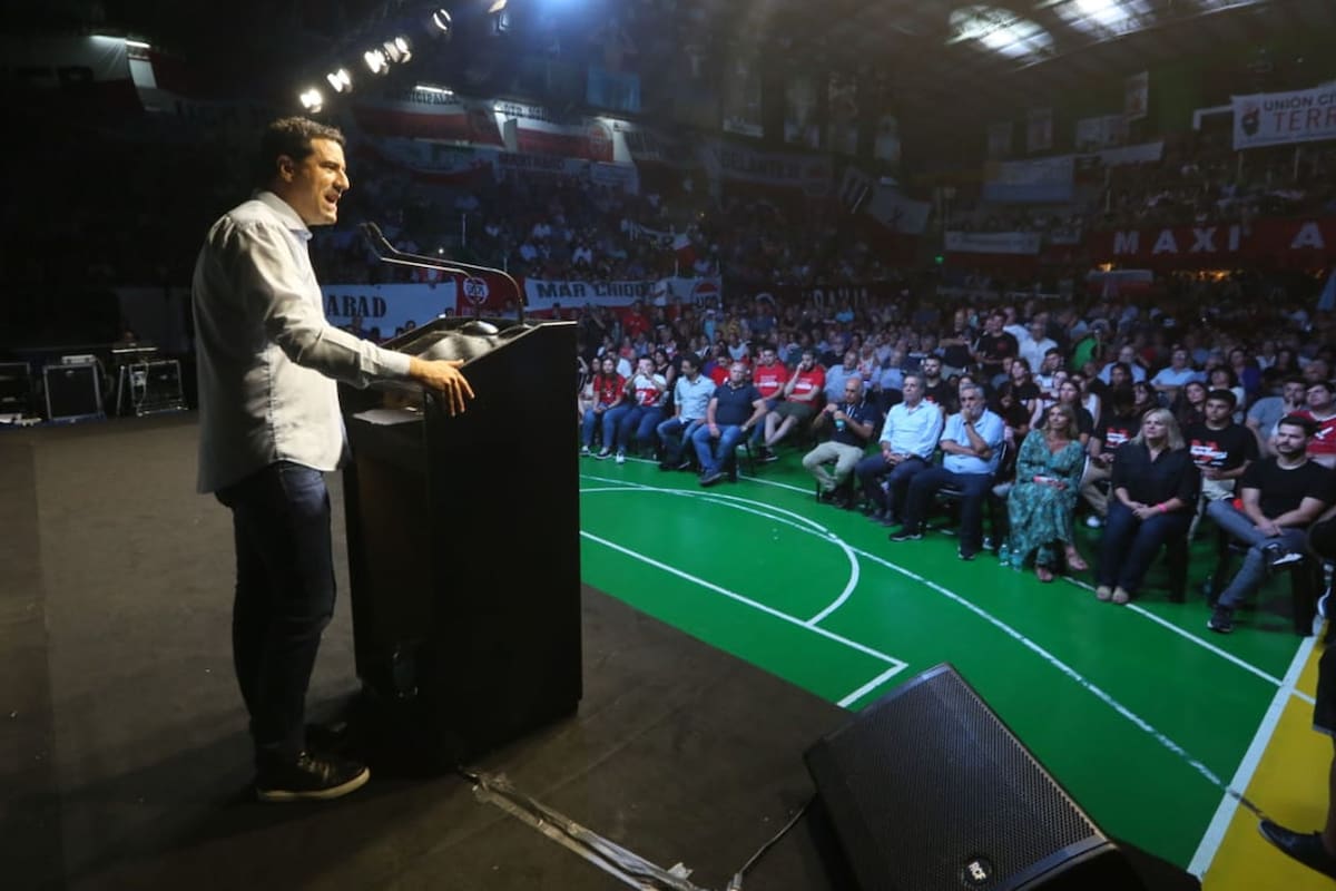 Maximiliano Abad, cuando se lanzó como precandidato a gobernador de Buenos Aires