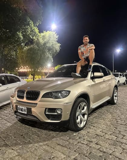 Maximiliano Cafiero, en uno de sus autos