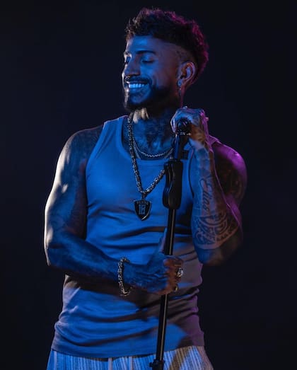 Maximiliano es cantante de 18 kilates (Foto: Instagram/@maxikilates)