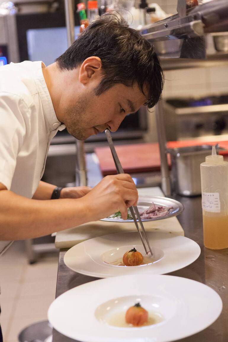 Maximiliano Matsumoto es chef ejecutivo en el Sofitel de Carrasco.