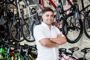 De tener una bicicletería de barrio a ser dueño de una mega franquicia