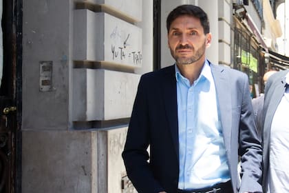 Maximiliano Pullaro, gobernador electo de Santa Fe, la semana pasada cuando vino a Buenos Aires para la cumbre con los 10 mandatarios provinciales de Juntos por el Cambio