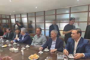 Maximiliano Pullaro (Santa Fe), Martín Llaryora (Córdoba), Carlos Sadir (Jujuy), el exgobernador y candidato a diputado nacional, Juan Schiaretti y Gustavo Valdés (Jujuy)
