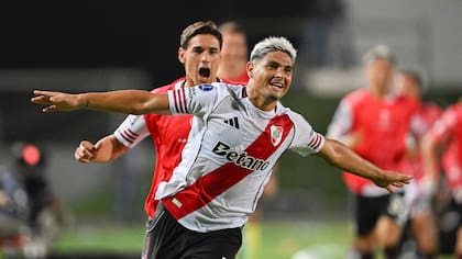 Maximiliano Salas es titular en River en el duelo ante Bragantino, por la Copa Sudamericana 2026