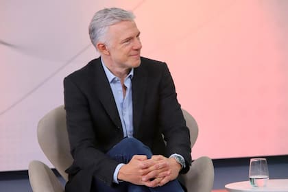 Maximiliano Schellhas, director de Randstad Argentina reveló que en la actualidad uno de los factores principales que tienen en cuenta los jóvenes al elegir una compañía no es el salario sino que es el ambiente de trabajo