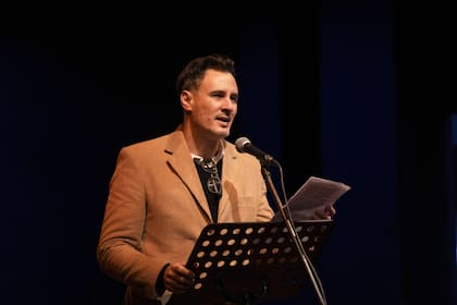 Maximiliano Tomas, director del Centro Cultural Recoleta, leyó la célebre enumeración del cuento "El Aleph"