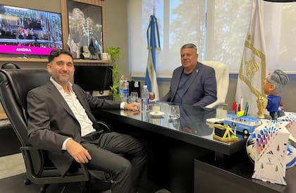 Maximiliano Vallejo y Claudio Tapia.