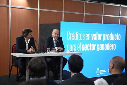 Maximiliano Voss, presidente de BICE, junto a Sergio Iraeta, secretario de Agricultura