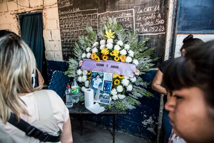 Máximo Jerez, de 11 años, perteneciente a la comunidad QOM, fue asesinado ayer en la puerta de su casa, donde también hirieron a 3 menores más. 