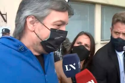 Máximo Kirchner a la salida de su votación el La Plata. Captura de video.