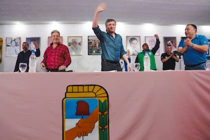 Máximo Kirchner durante el acto en Avellaneda