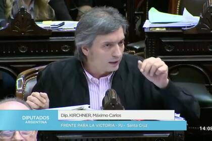 Maximo Kirchner durante el debate en Diputados sobre el impuesto a las ganancias
