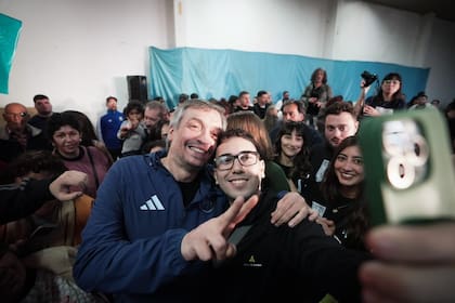 Máximo Kirchner en Carmen de Areco.