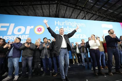 Máximo Kirchner en el acto de presentación de concejales de Fuerza Patria en Hurlingham.