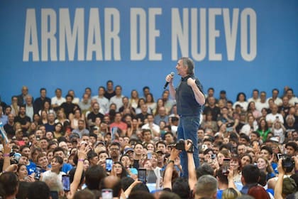 Máximo Kirchner, en el club Atenas de La Plata