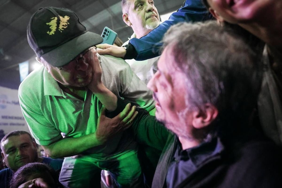 Máximo Kirchner encabezó un acto en Merlo.