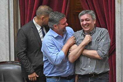 Máximo Kirchner fue a la sesión del martes de la Cámara de Diputados, pero dejó vacía la banca el día siguiente, cuando habló el presidente Fernández