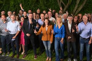 Máximo Kirchner, junto a consejeros del PJ