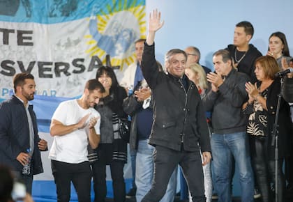 Máximo Kirchner se negó a tratar el presupuesto 2022 como pedían el año anterior Alberto Fernández y Martín Guzmán. El proyecto del gasoducto Néstor Kirchner se demoró en medio de las peleas en el Frente de Todos.