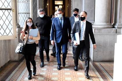 Máximo Kirchner, Sergio Massa, Martín Guzmán y Carlos Heller