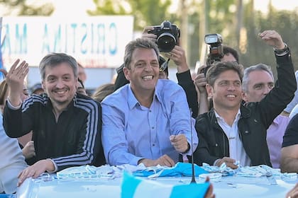 Máximo Kirchner, Sergio Massa y Axel Kicillof
