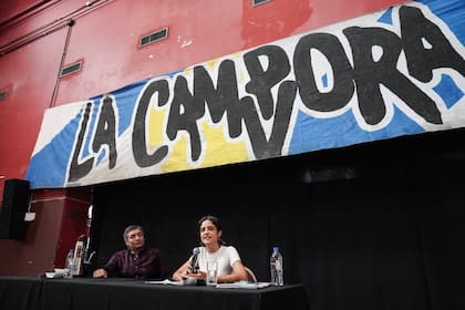 Máximo Kirchner y Lucía Cámpora, en Quilmes