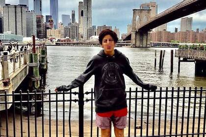 Máximo Ménem Bolocco, de 14 años, el hijo del expresidente argentino y la miss universo chilena, fue internado en una clínica privada de Santiago de Chile