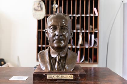 Máximo Palhke, fundador del hotel