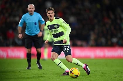 Máximo Perrone, la nueva joya argentina, en su debut con la camiseta de Manchester City
