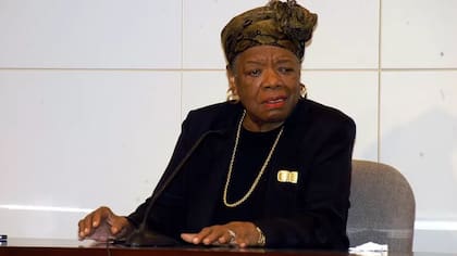 Maya Angelou fue poeta, periodista, actriz, cineasta y activista de los derechos civiles. También bailarina y cantante