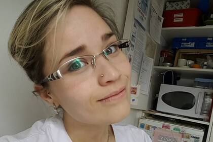 Mayra es enfermera y la dueña del departamento donde vive no le cobrará el alquiler