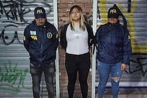 Mayra Flores Villantoy, sobrina de Raúl Martín Maylli Rivera, alias Dumbo, y novia de Nicolás José Silva Ames, alias Tío Ricky, acusado de planear un atentado con granadas en el Barrio Mugica, de Villa Lugano