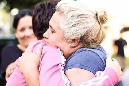 Mayra Mendoza y Nair Abad