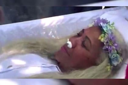 Mayra tiene 59 años y quiso llevar adelante su propio funeral en vida