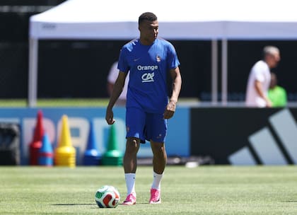 Mbappé, en el centro de entrenamiento de Boston, antes del viaje a Nueva Jersey
