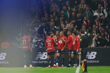 Mbappé observa a su hermano menor anotar un gran gol para el Lille contra el PSG